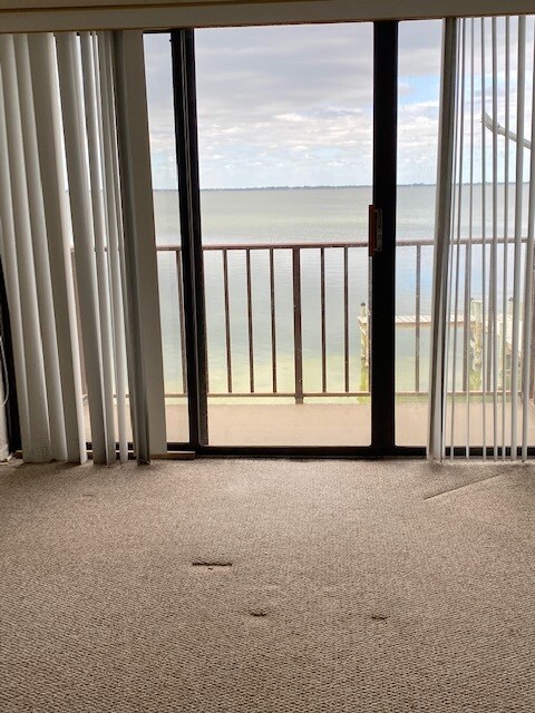 Master Bedroom with River View - 3000 S Atlantic Ave