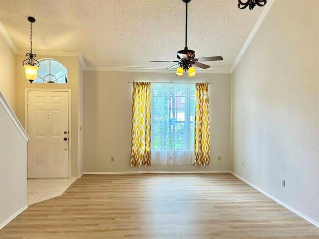 Building Photo - 12906 Tantara Dr