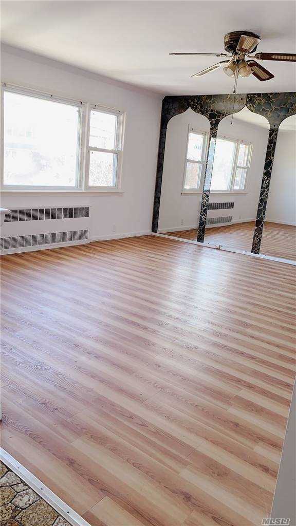 Building Photo - 11-31-31 129th St