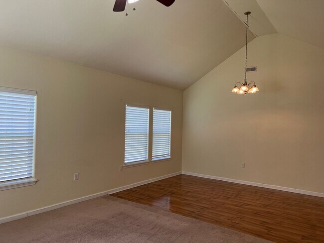 Building Photo - 1108 Preyer Ave
