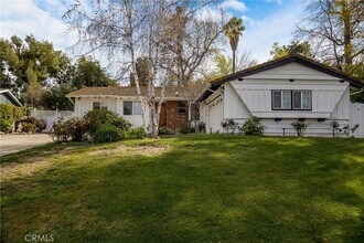 Building Photo - 23936 Nomar St