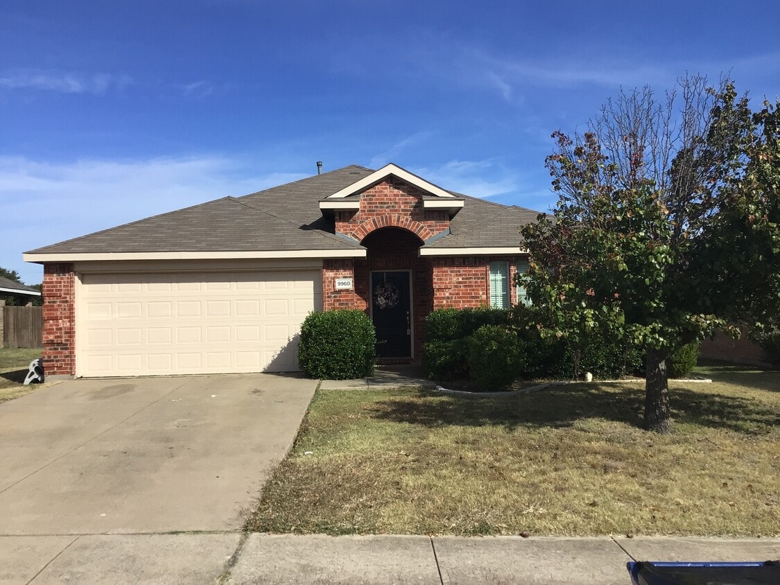 9960 Southgate Drive House Rental in McKinney, TX