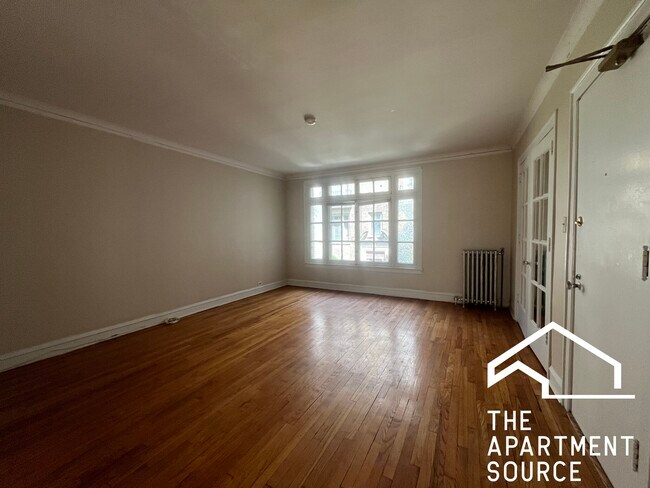 Foto del edificio - 909 Elmwood Ave
