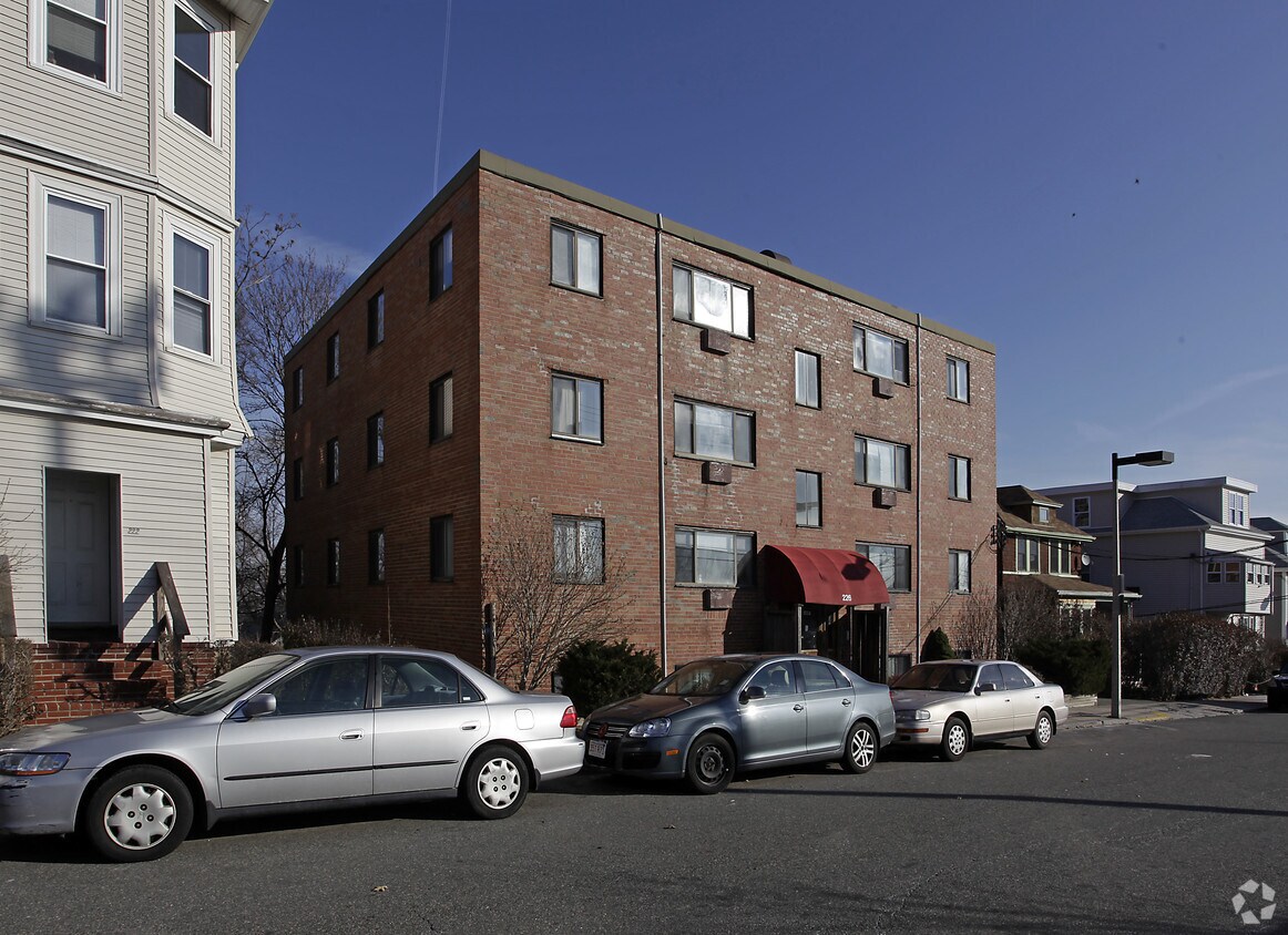 Foto del edificio - 226 Parker Hill Ave