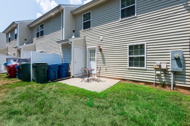Building Photo - 2110 Raj Dr