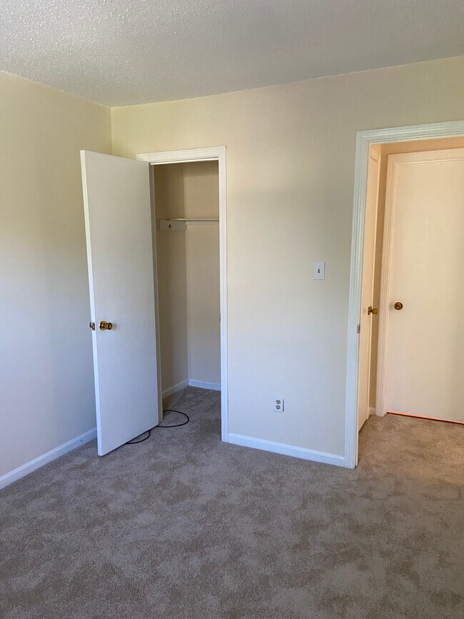 bedroom 1 closet - 1102 Clear Springs Rd
