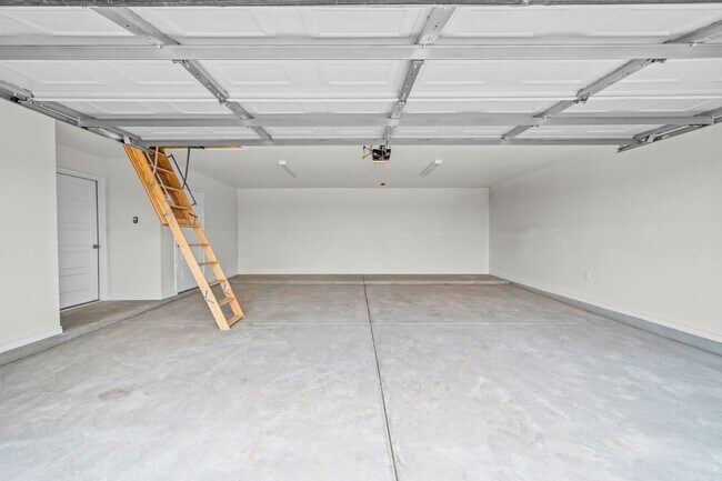 Building Photo - New Construction Home In Idalou ISD!