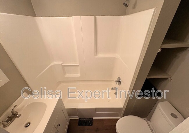 Building Photo - 3609 S Harrison St