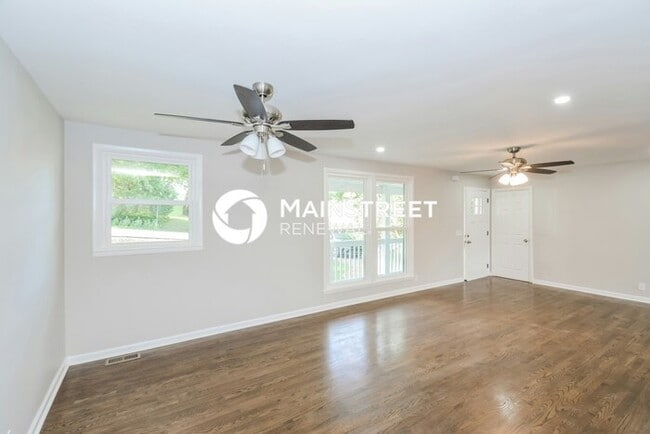 Building Photo - 4 Bedroom Pet-Friendly Home in NASHVILLE, ...