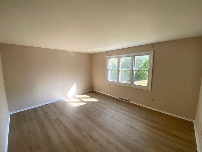 Foto del edificio - 2 Bedroom, 1.5 Bath Duplex Available for Rent in Peoria!