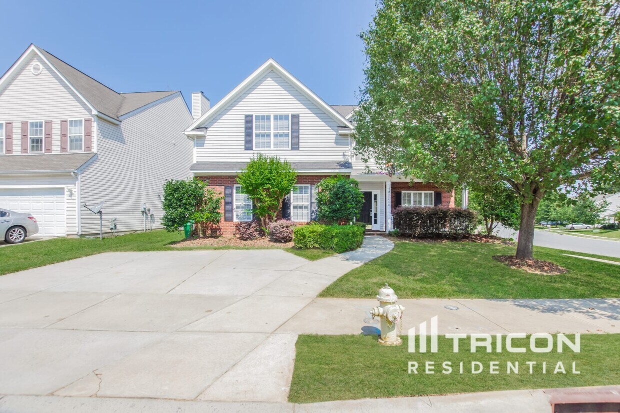 Foto principal - 9200 Bradstreet Commons Way