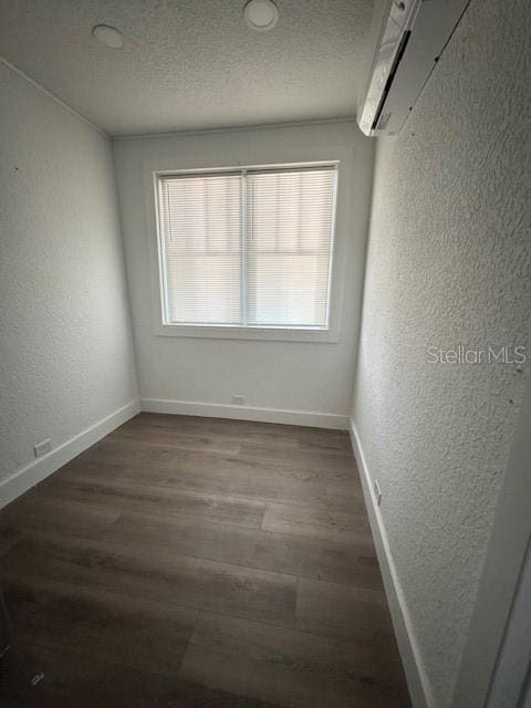 Building Photo - 206 W Main St