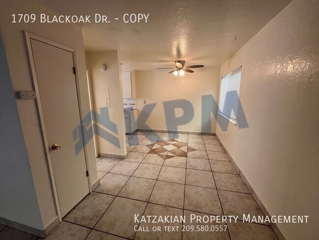 Foto del edificio - Charming 2-Bedroom Apartment