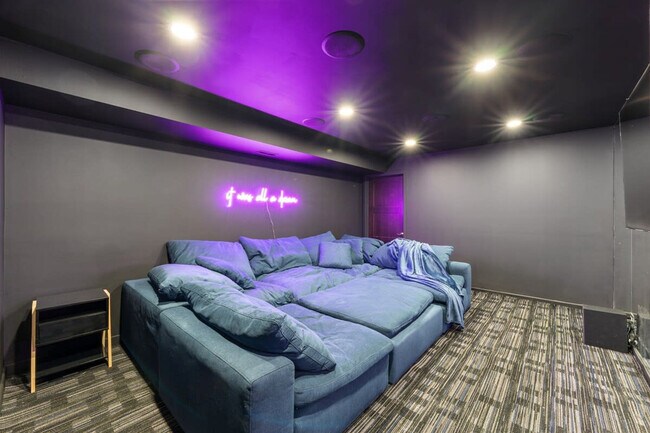 Foto del edificio - 1856 N Fairfield Ave