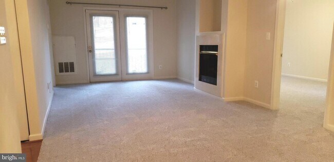 Foto del edificio - 6501 Grange Ln