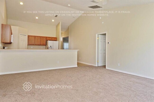 Foto del edificio - 656 Hatchwood Dr