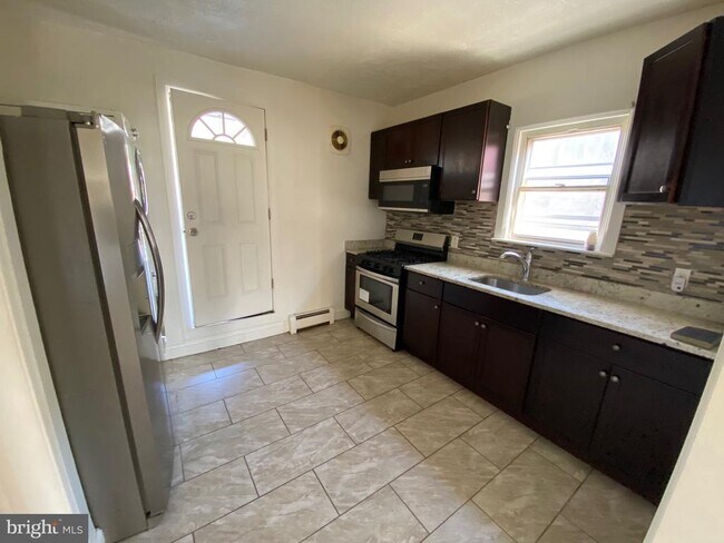 Foto del edificio - 2320 Anoka Ave