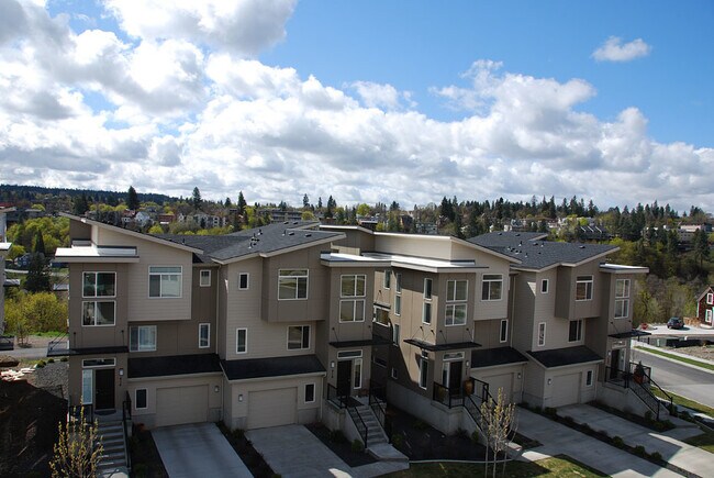 Foto del edificio - Kendall Yards Townhouse 3 Bed 3 Bath