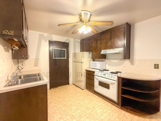 Foto del edificio - Indiana Ave/Ella Rd Duplex