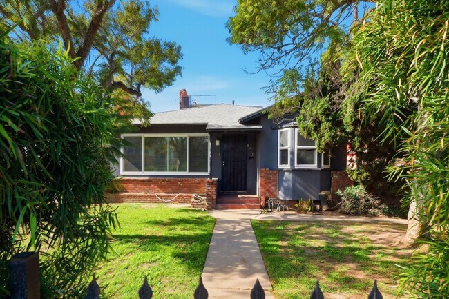 Building Photo - 8611 S 5th Ave