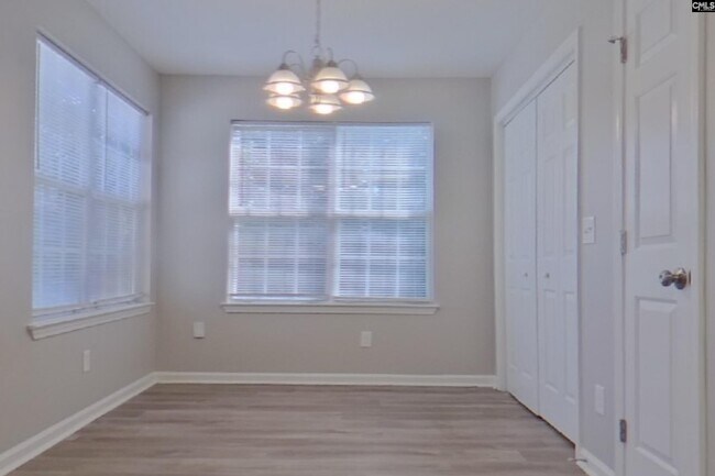 Building Photo - 13 Walnut Grove Way