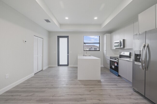 Foto del edificio - 3216 53rd St W