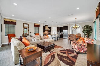 Building Photo - 970 Golden Bear Dr