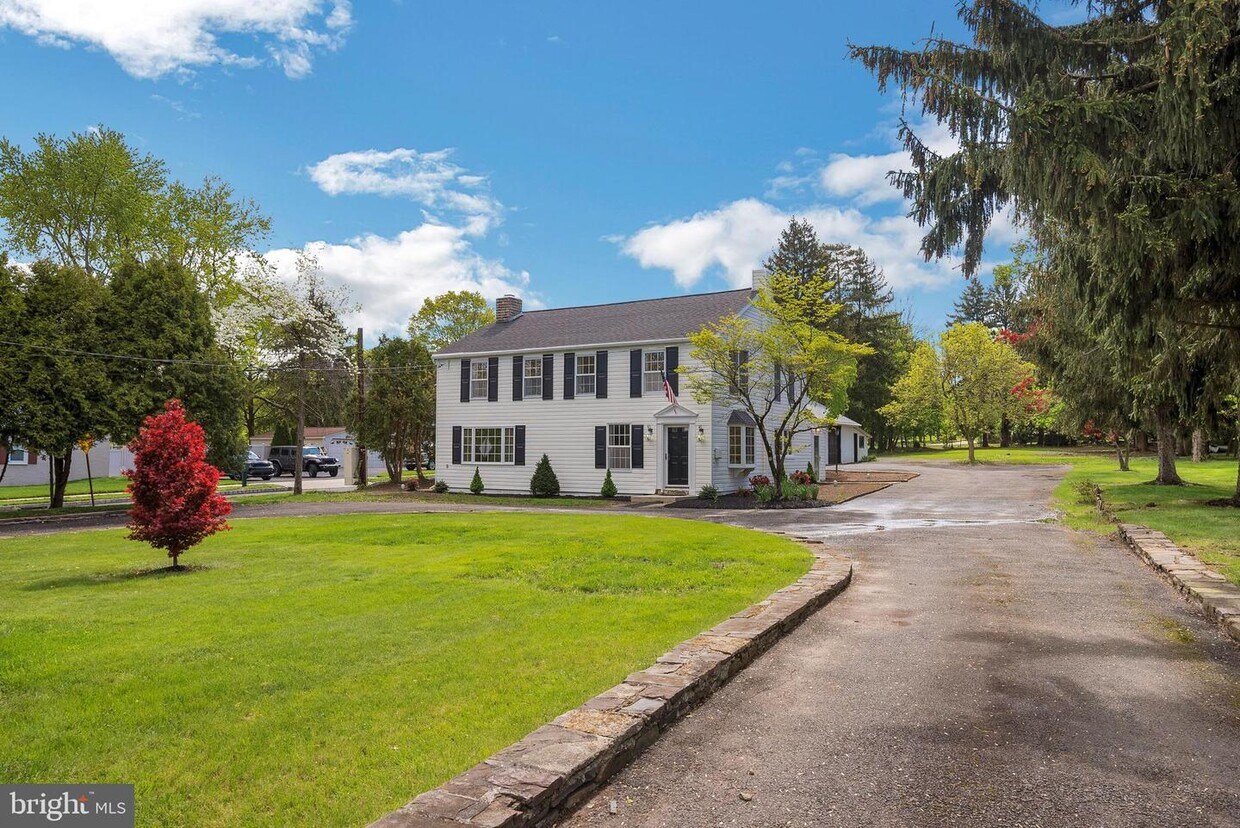 1425 N Line St, Lansdale, PA 19446 House Rental in Lansdale, PA