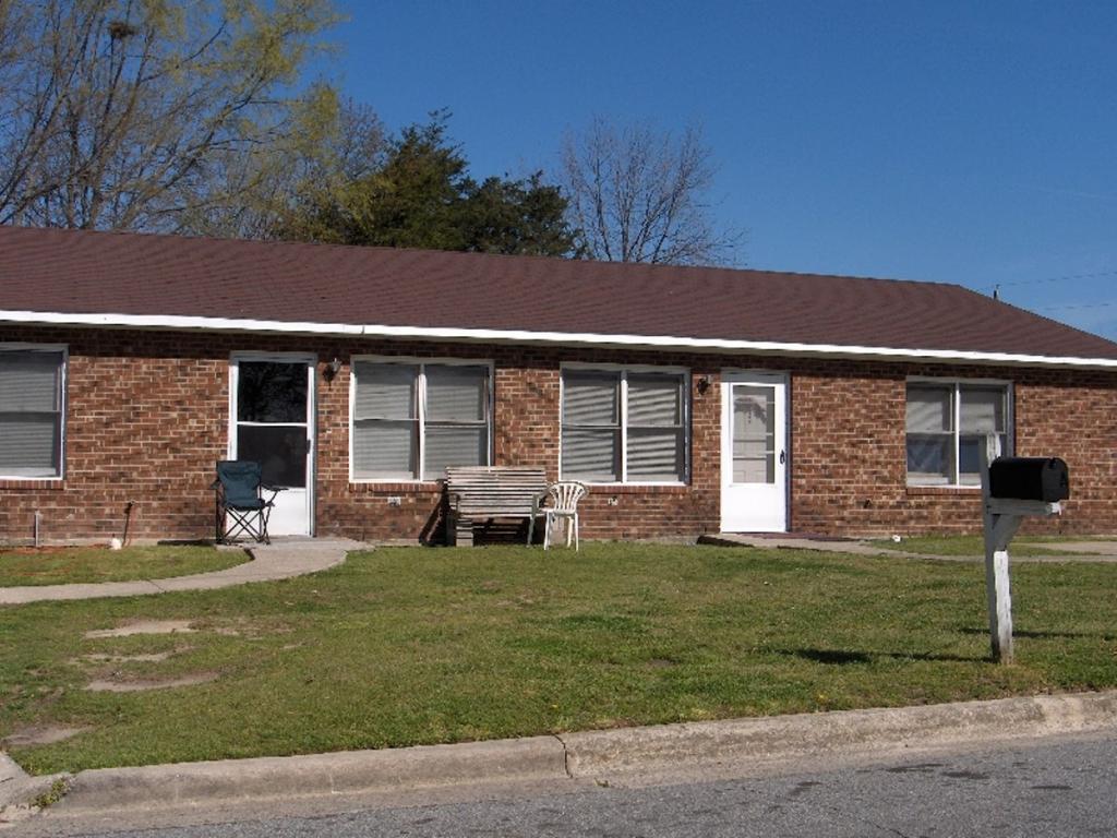 Foto principal - 1704-B Myrtle Street