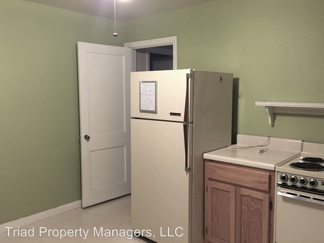 Building Photo - 508 Mayflower Dr