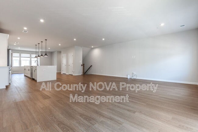 Building Photo - 10549 John Glenn St
