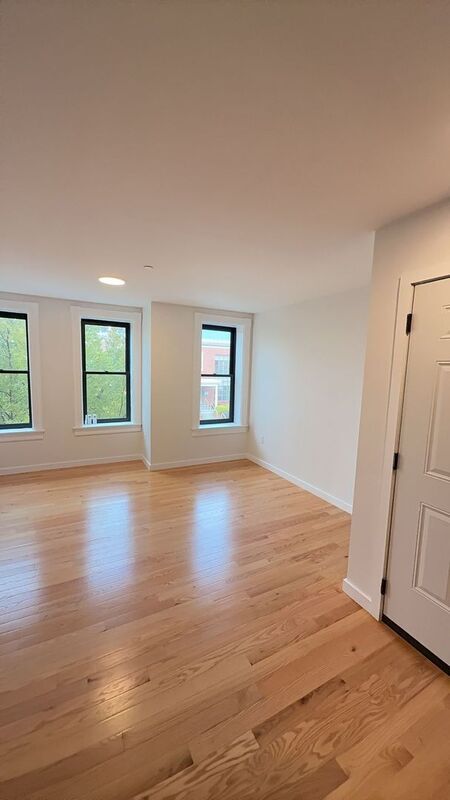 Foto del edificio - 2527 St Paul St