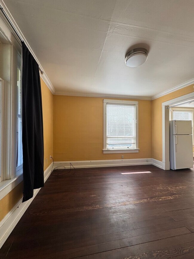 Foto del edificio - 402 N Anderson St