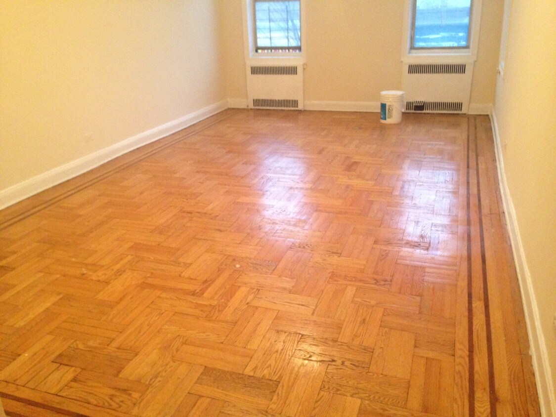 Foto principal - 585 E 16th St