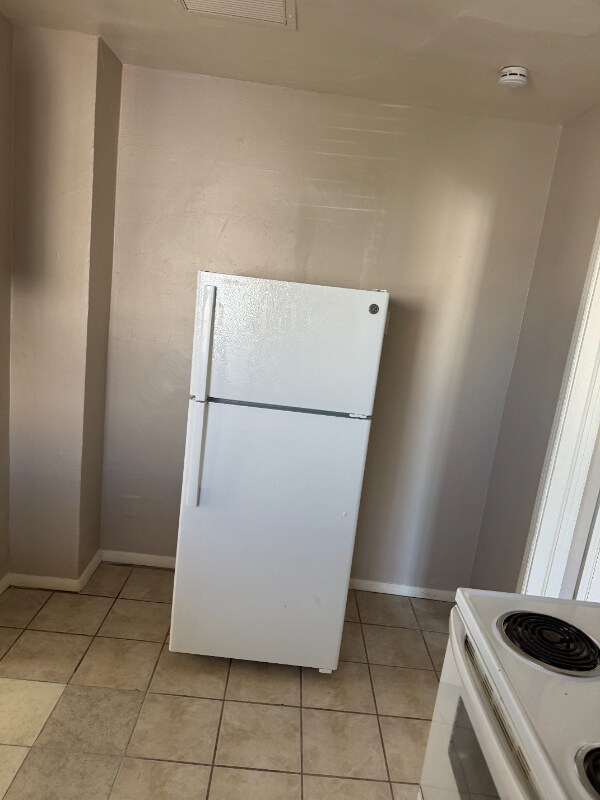 Foto del edificio - 216 E 2nd Ave