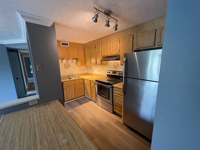 Foto del edificio - Hopewell - 2Br Condo - Independence Square