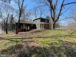 Building Photo - 12399 Shue Ct