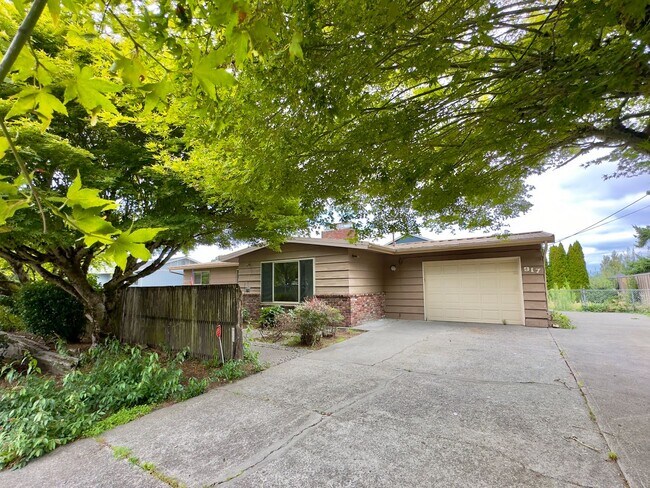 Foto del edificio - 2,510 Sq Ft | 5 Bedroom · 3 Bathroom – W/D, Terrace, Garage & Extra Space