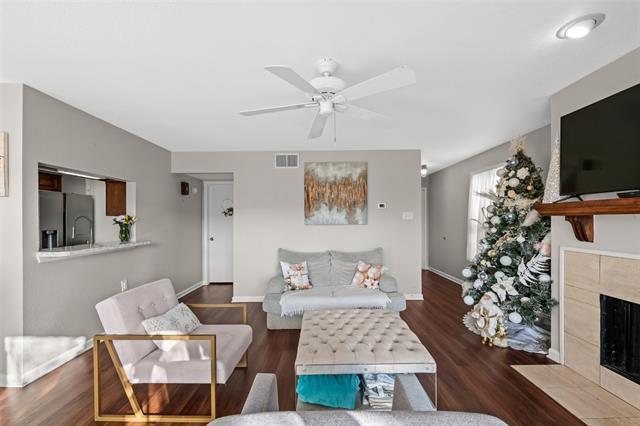 Foto del edificio - 1031 Signal Ridge Pl