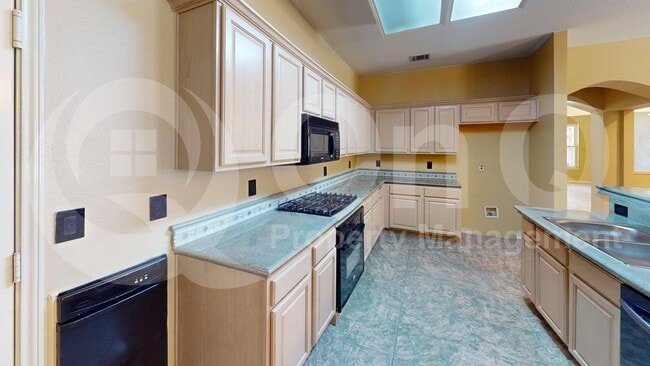 Building Photo - 131 Sweetgum Dr