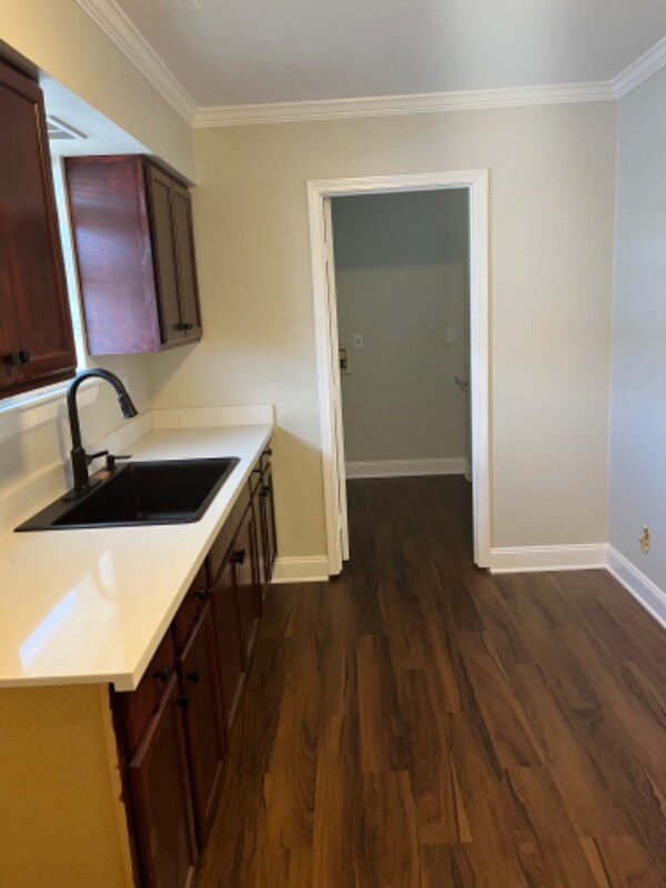 Primary Photo - 2025 N Johnson St