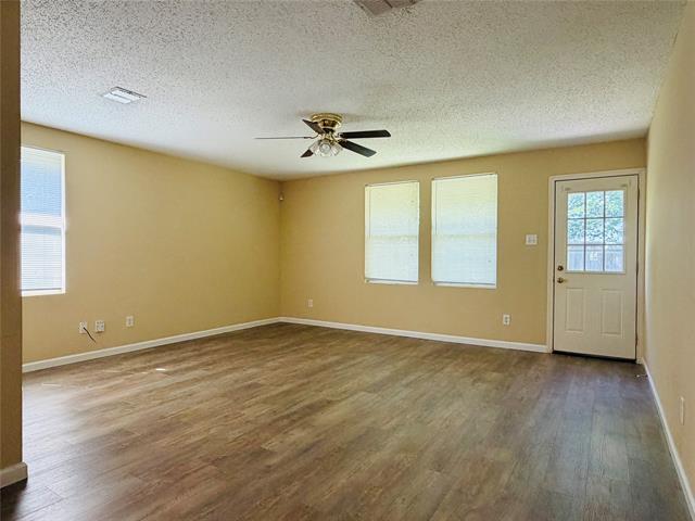 Foto del edificio - 5700 Coldwater Dr
