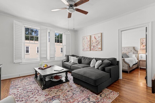 Foto del edificio - 28 Collier Rd NW