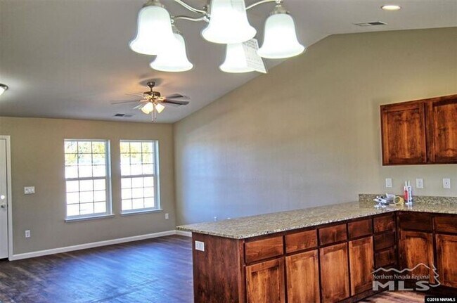 Foto del edificio - BRAND NEW 4 Bedroom Fallon Home