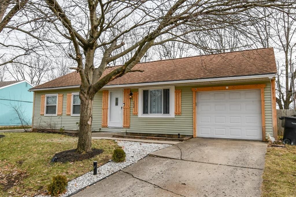 Primary Photo - 3438 Chaucer Dr
