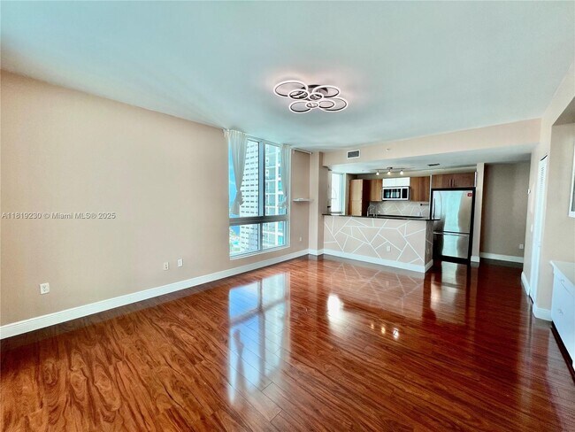 Building Photo - 300 S Biscayne Blvd