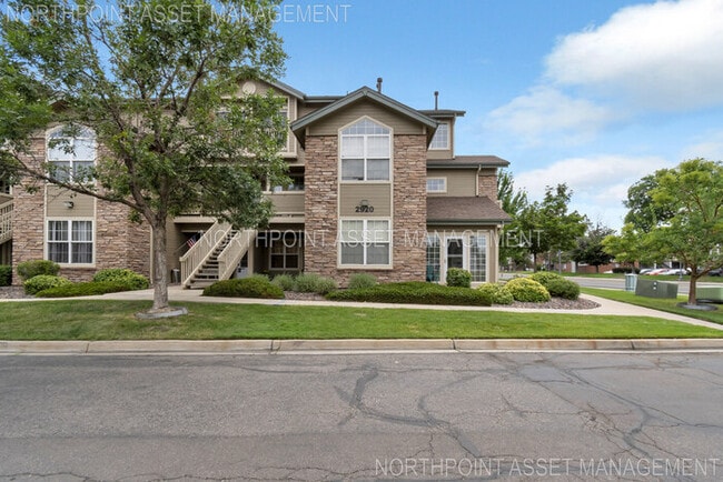 Foto del edificio - 2 bedroom with attached garage!!