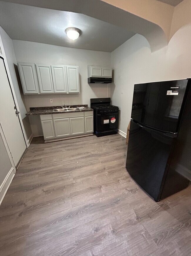 Foto del edificio - 1439 W 93rd St