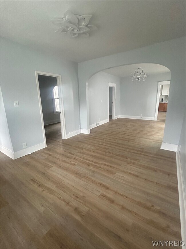 Foto del edificio - 411 Cambridge Ave