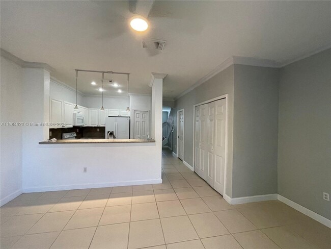 Foto del edificio - 5430 NW 107th Ave